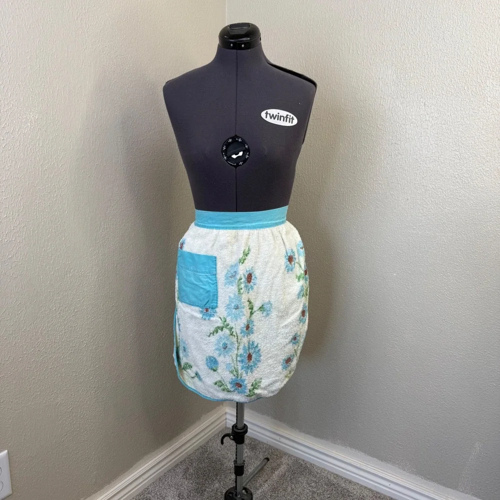 Vintage Terry Cloth Towel Half Apron Blue Floral Pocket Handmade Retro Kitchen
